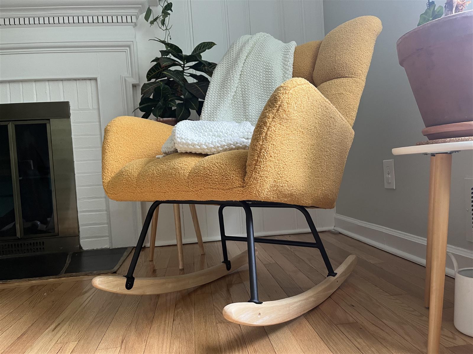 9 Budget Accent Rocking Chairs for Living Rooms (Mid-Century Modern)